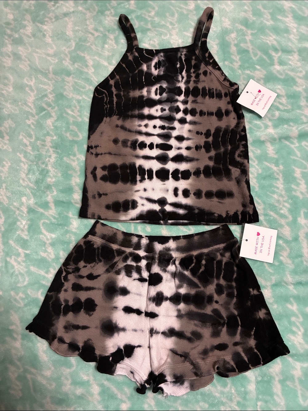 Tie-Dye Black & Gray Girls' Matching Tank and Shorts Set